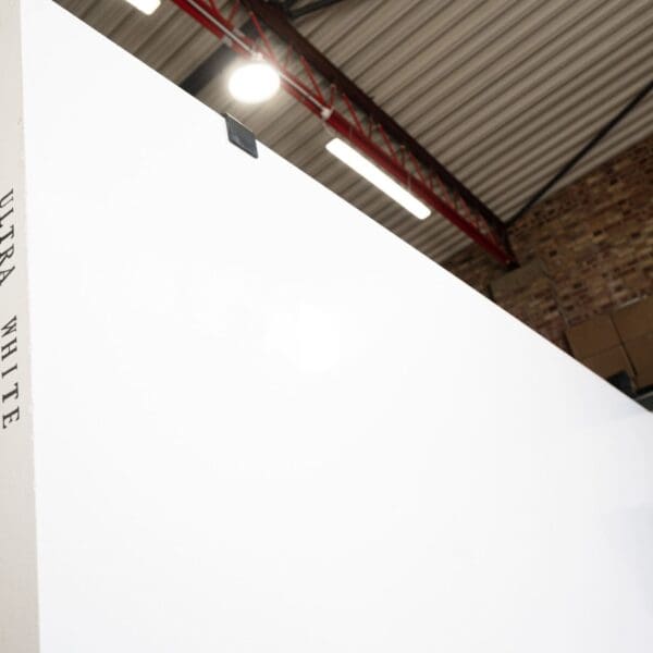 Ultra White Quartz Worktop