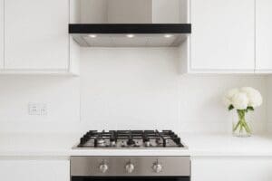 ultra-white-quartz-splashback