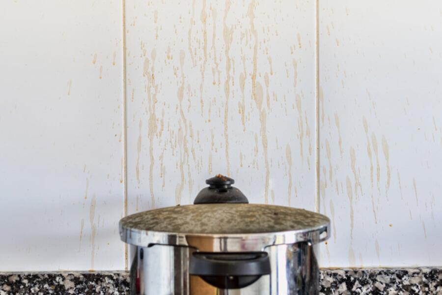 Grease and Cooking Residue Build Up Around Seams